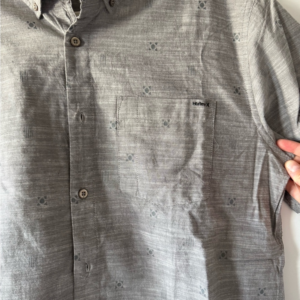 NWOT Hurley Men’s Grey One and Only Palm Trip Button Down Shirt - Picture 4 of 11